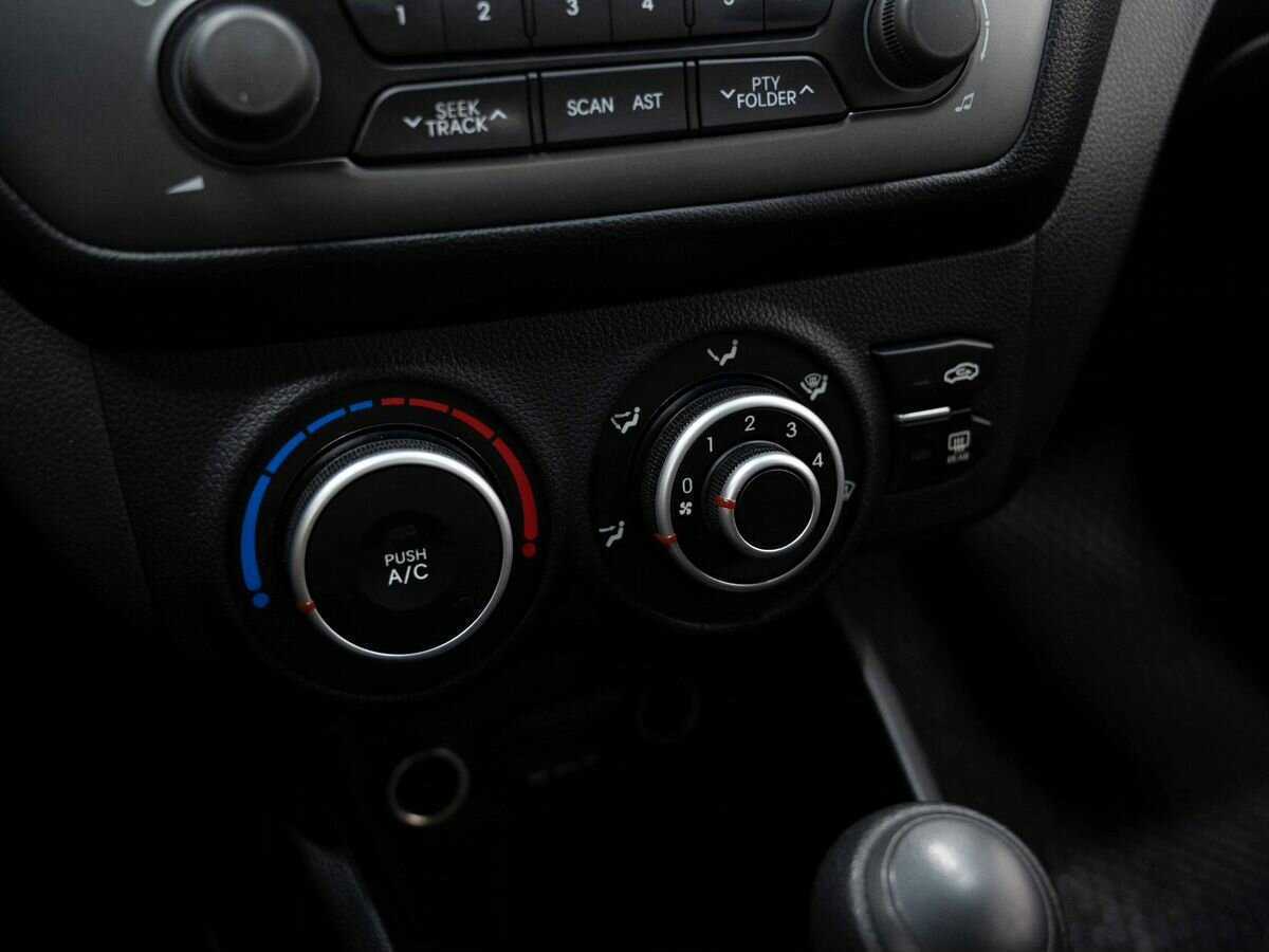 Kia Rio 2014 года с пробегом. Фото: #18