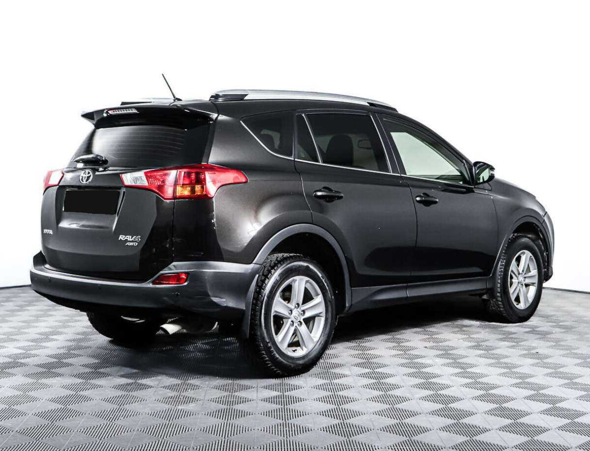 Toyota RAV4 2014 года с пробегом. Фото: #4