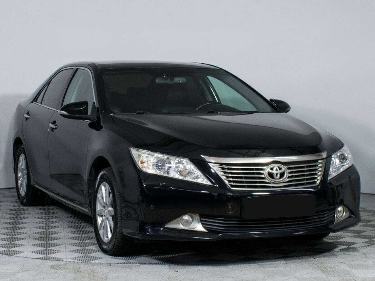 Toyota Camry 2012 года с пробегом. Фото: #2