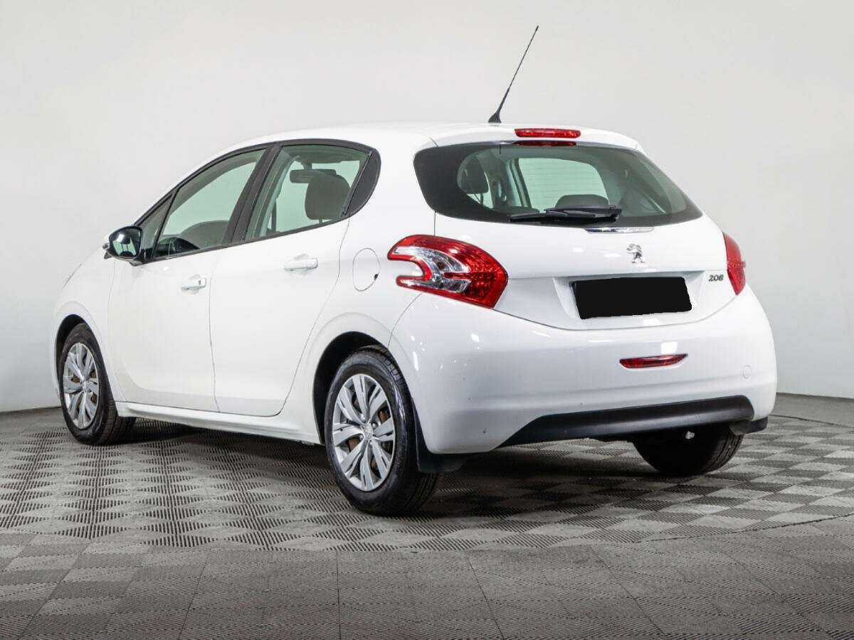 Peugeot 208 2013 года с пробегом. Фото: #6