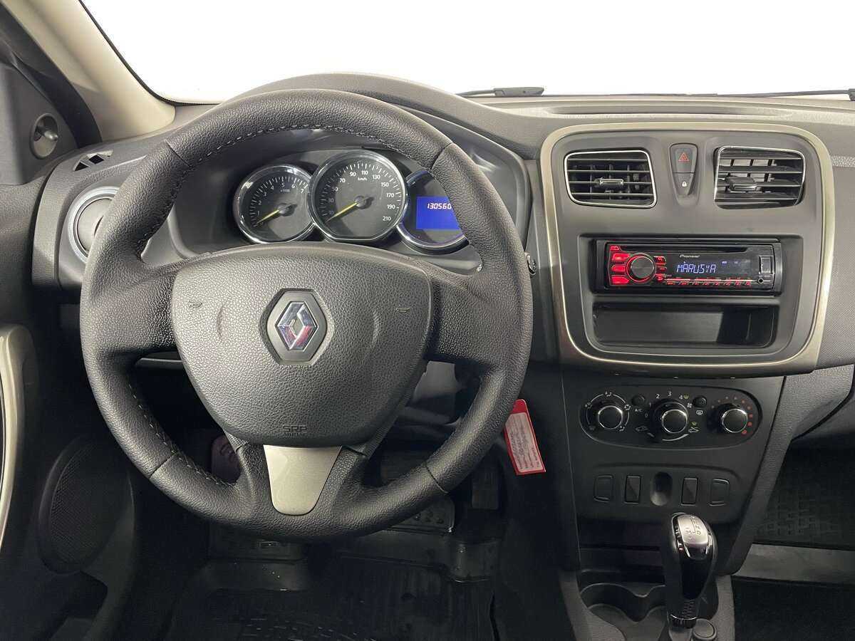 Renault Logan 2015 года с пробегом. Фото: #9