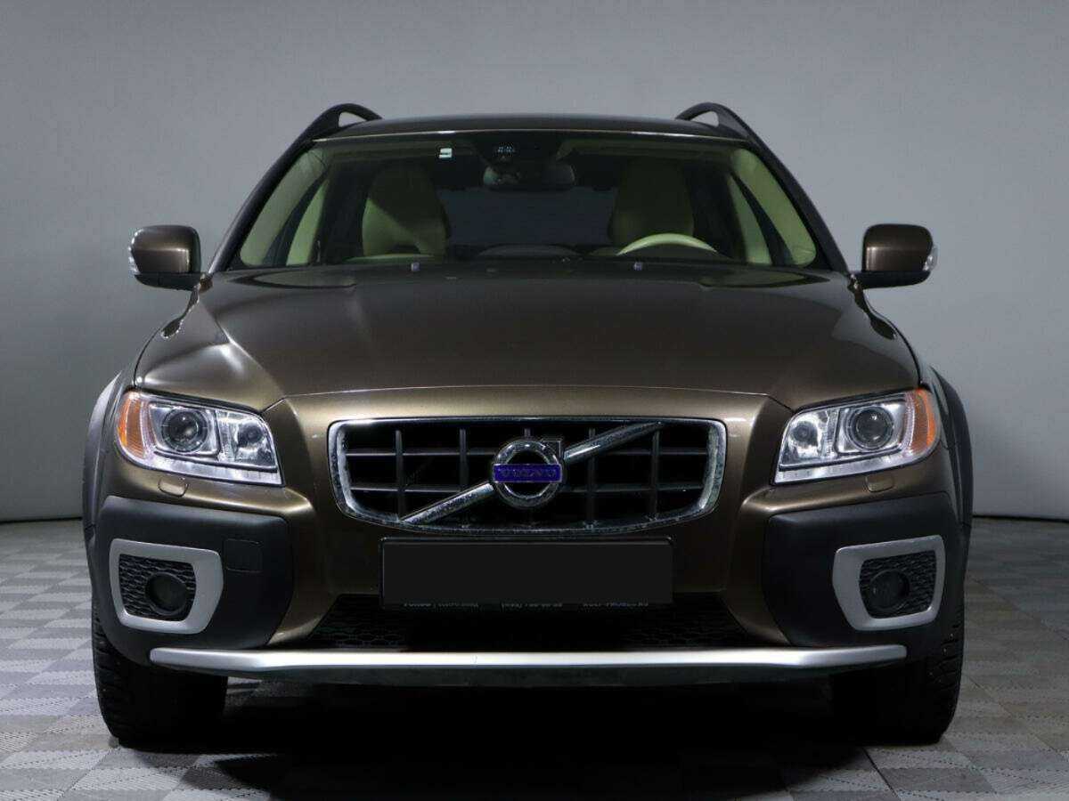 Volvo XC70 2012 года с пробегом. Фото: #1