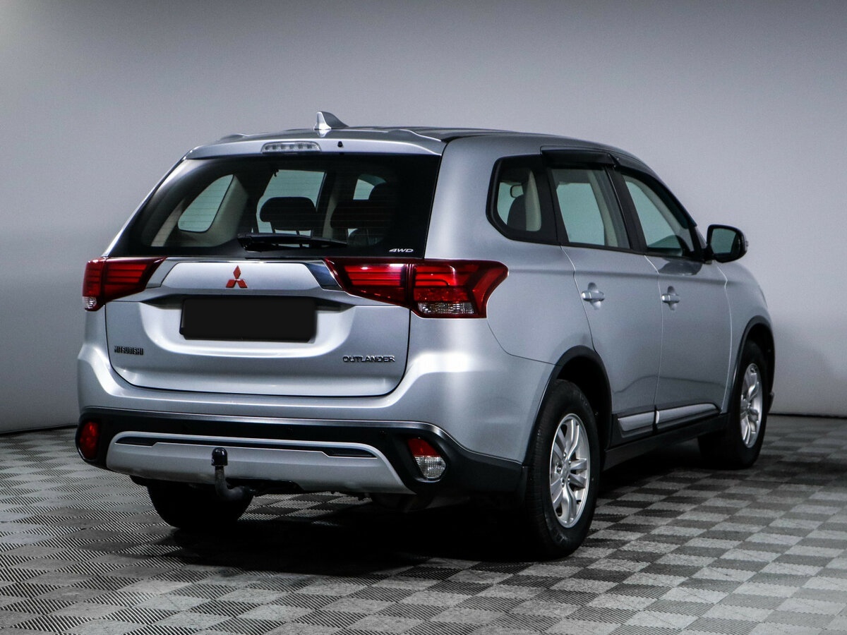 Mitsubishi Outlander 2019 года с пробегом. Фото: #4