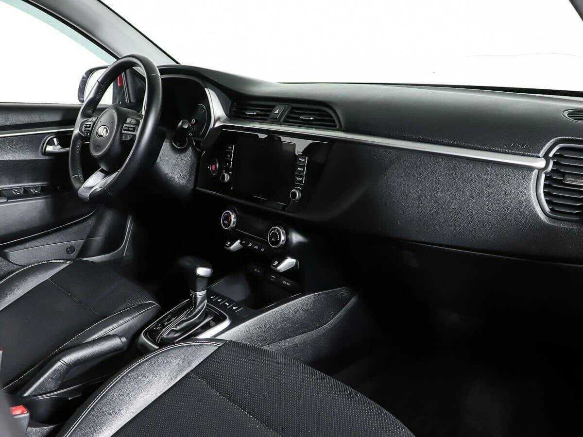Kia Rio 2021 года с пробегом. Фото: #8