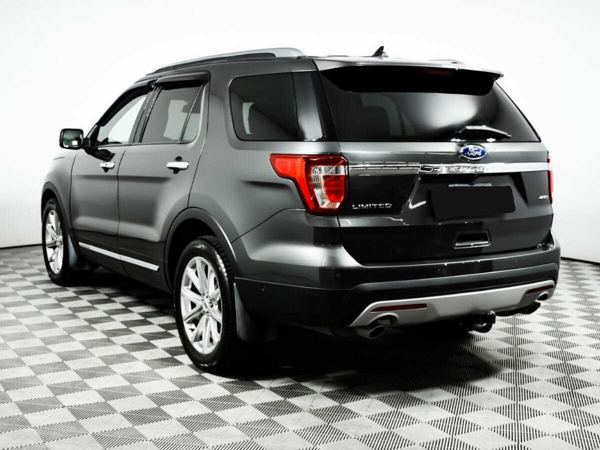 Ford Explorer 2017 года с пробегом. Фото: #5