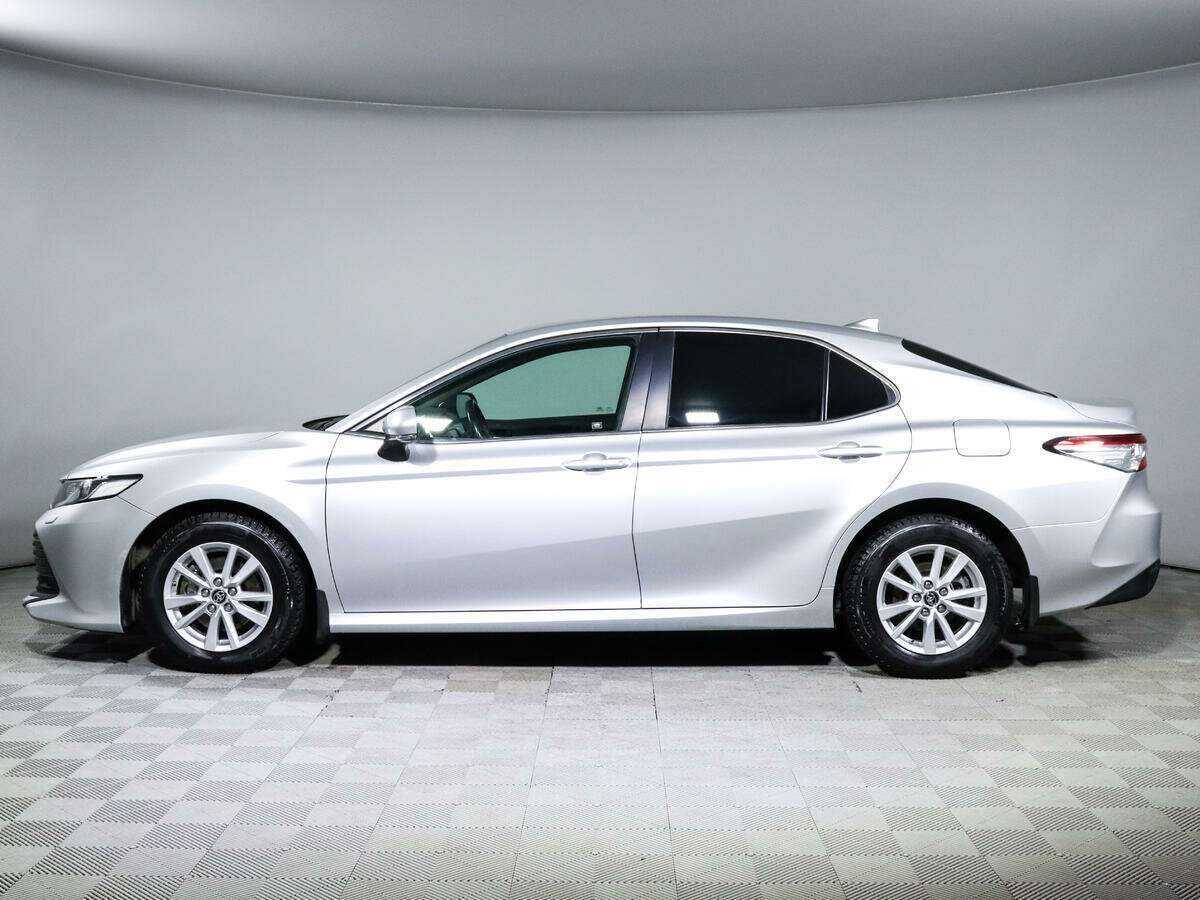 Toyota Camry 2020 года с пробегом. Фото: #7