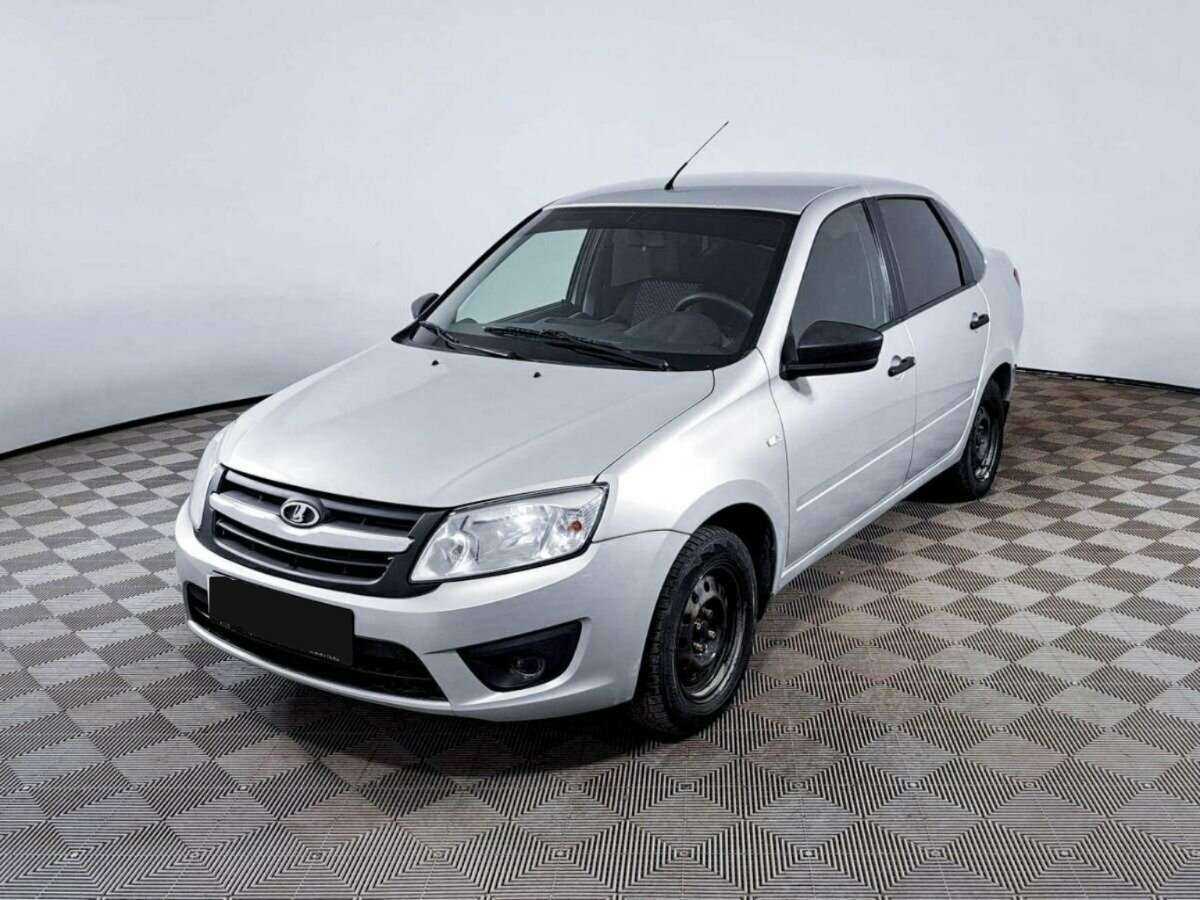 Lada (ВАЗ) Granta 2018 года с пробегом. Посмотреть фото