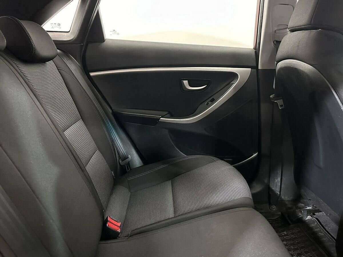 Hyundai i30 2012 года с пробегом. Фото: #10