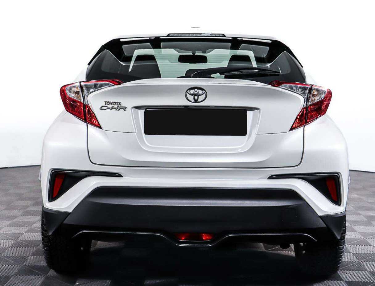 Toyota C-HR 2019 года с пробегом. Фото: #5