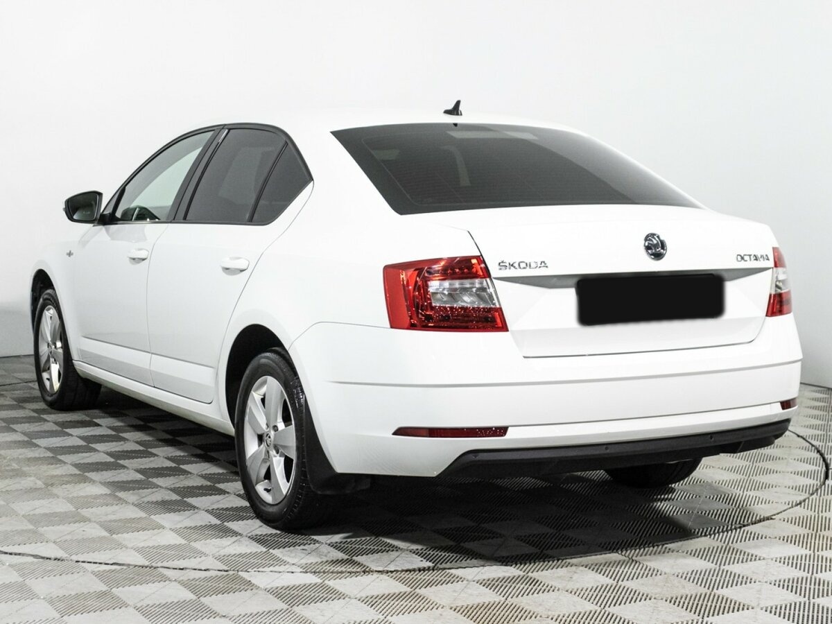Skoda Octavia 2019 года с пробегом. Фото: #6