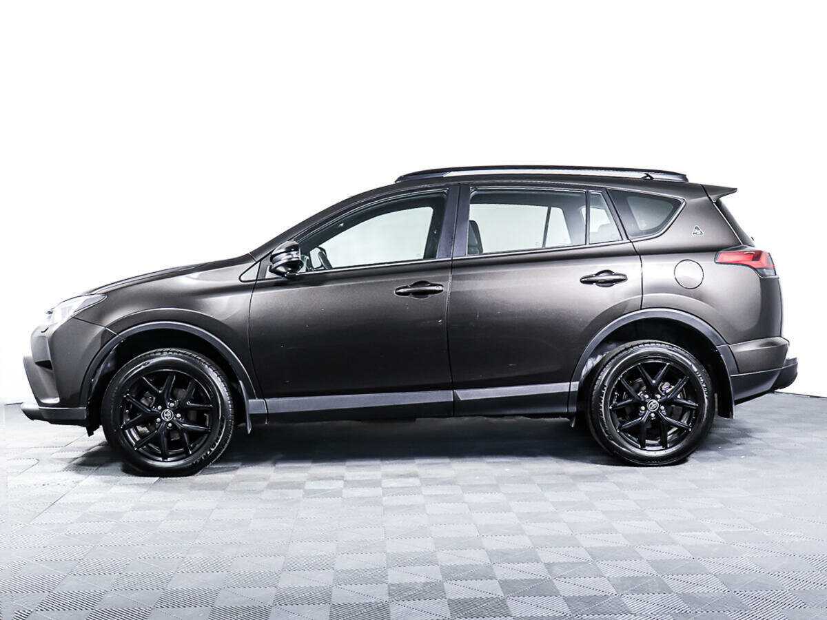 Toyota RAV4 2018 года с пробегом. Фото: #6