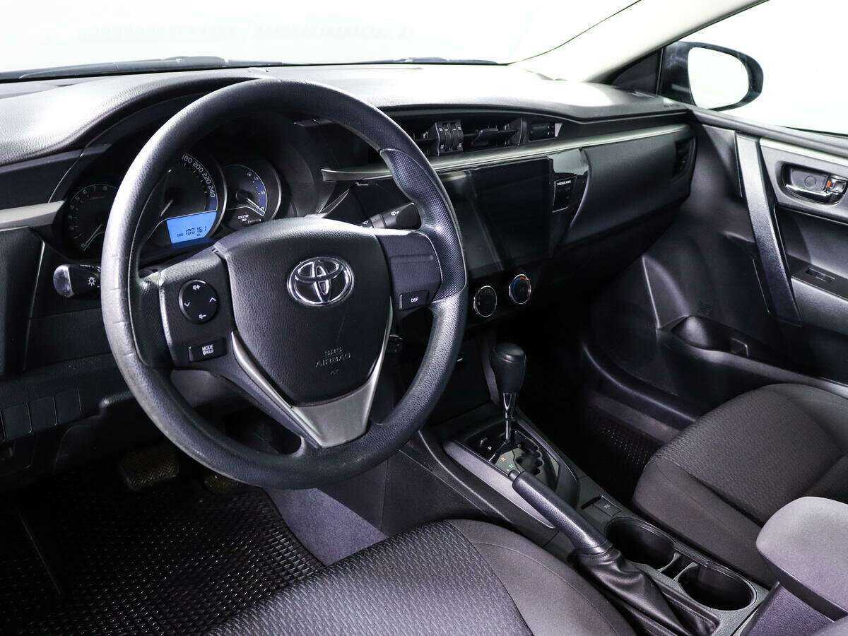 Toyota Corolla 2013 года с пробегом. Фото: #10