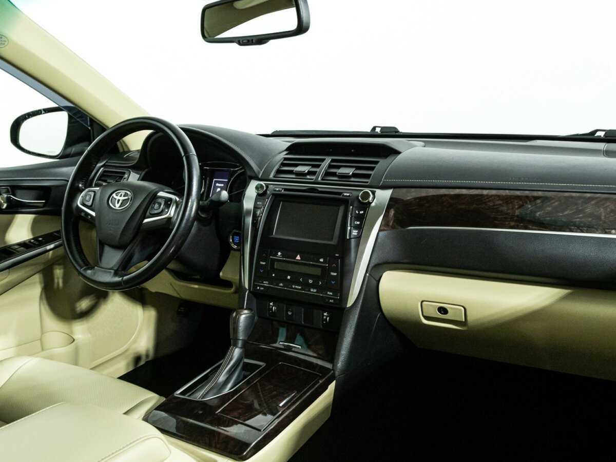 Toyota Camry 2016 года с пробегом. Фото: #8