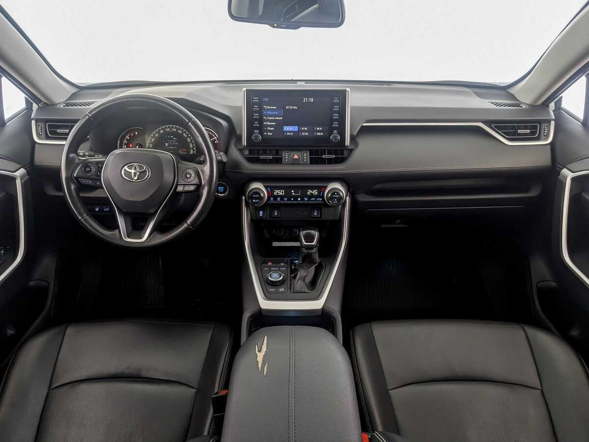 Toyota RAV4 2020 года с пробегом. Фото: #11
