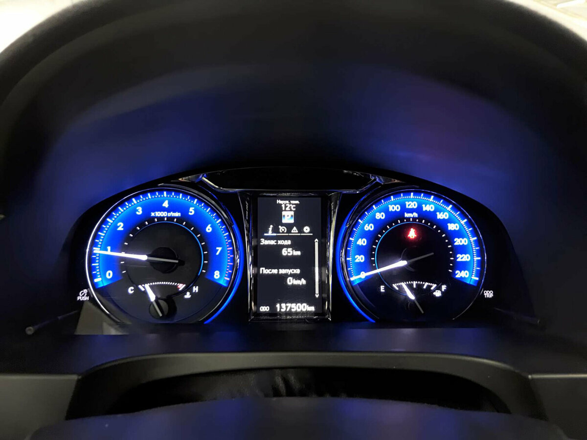 Toyota Camry 2017 года с пробегом. Фото: #12