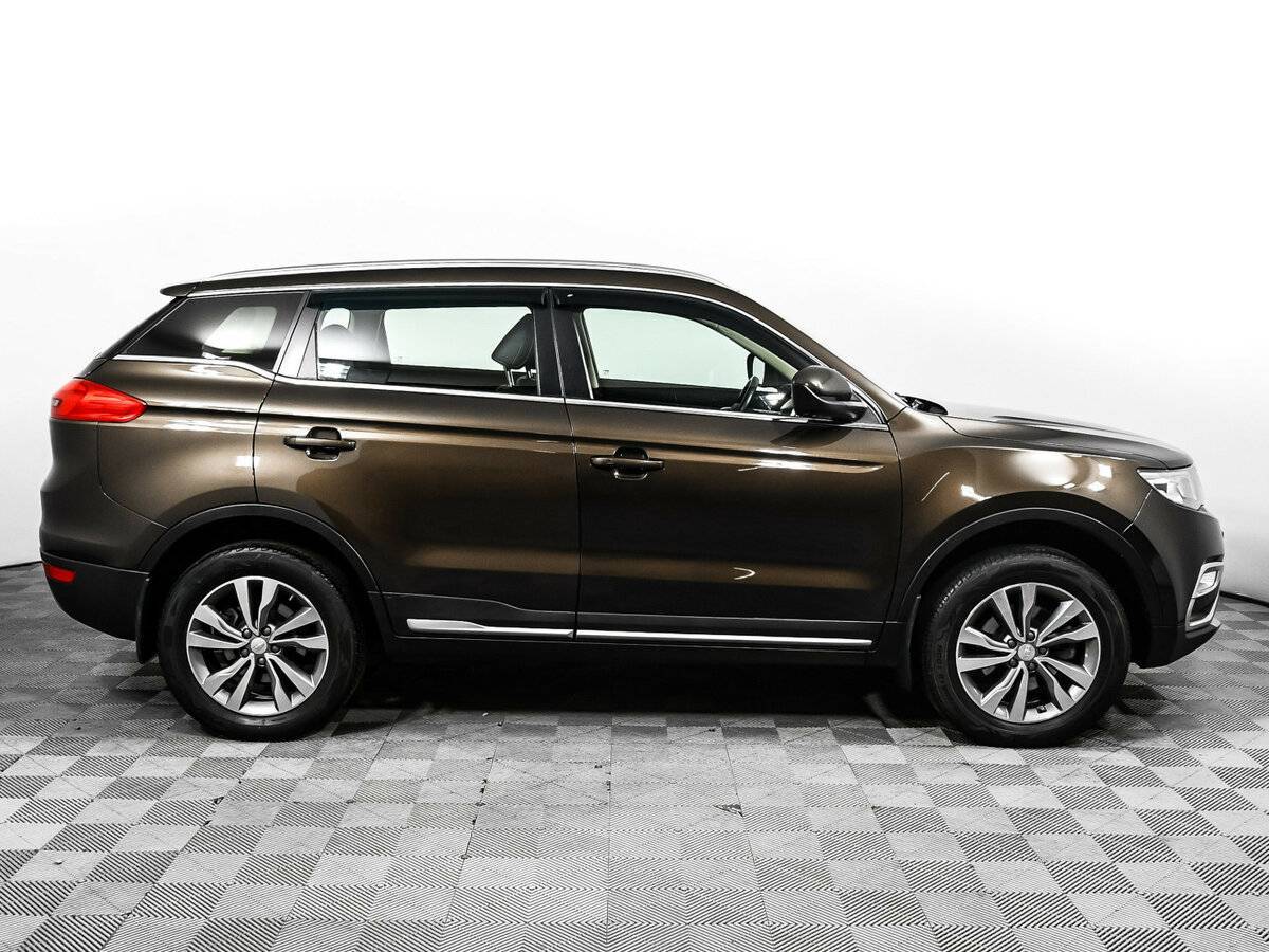 Geely Atlas 2019 года с пробегом. Фото: #3