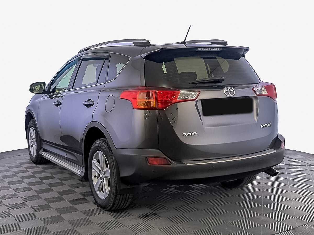 Toyota RAV4 2014 года с пробегом. Фото: #6