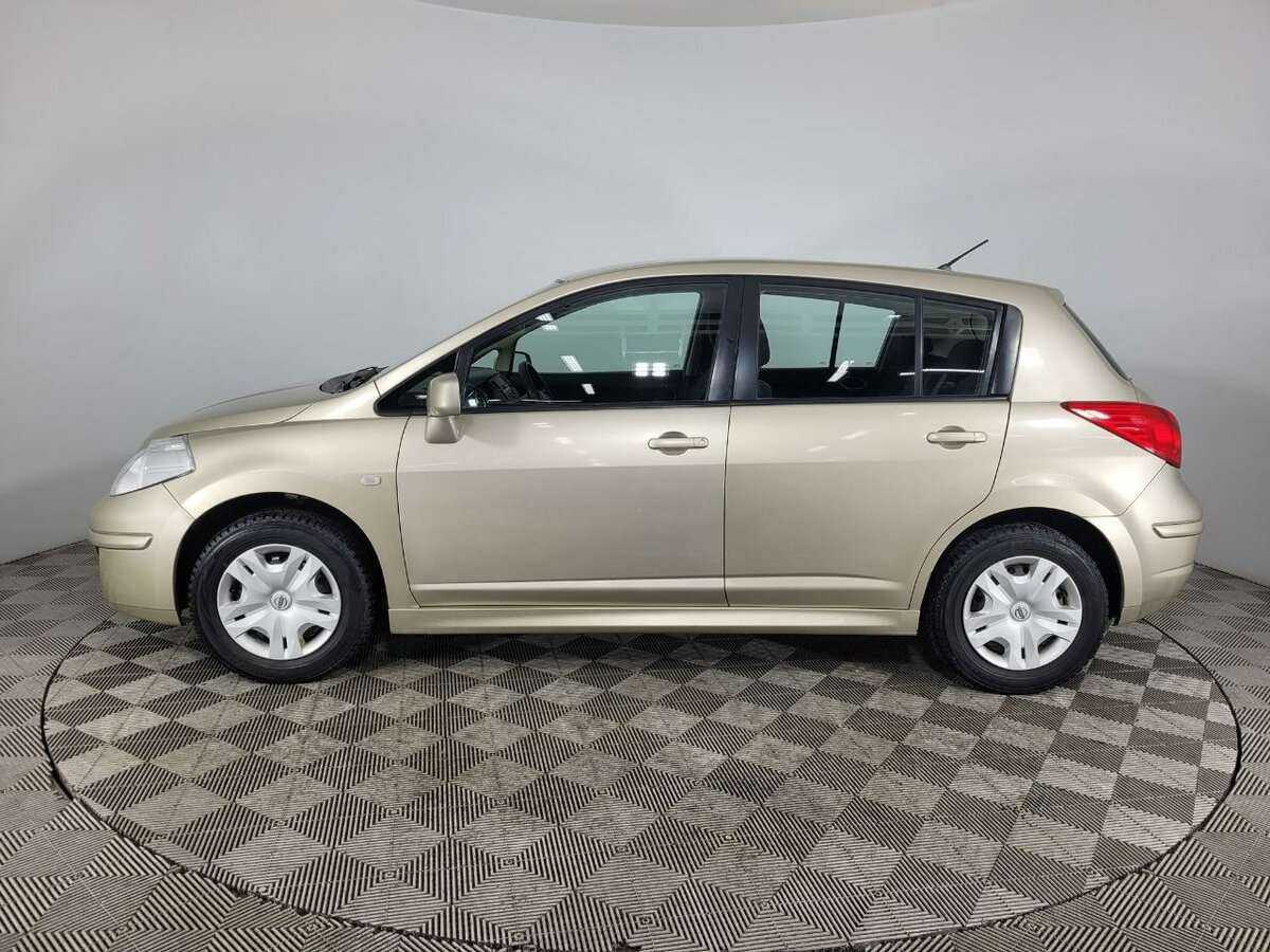 Nissan Tiida 2013 года с пробегом. Фото: #4