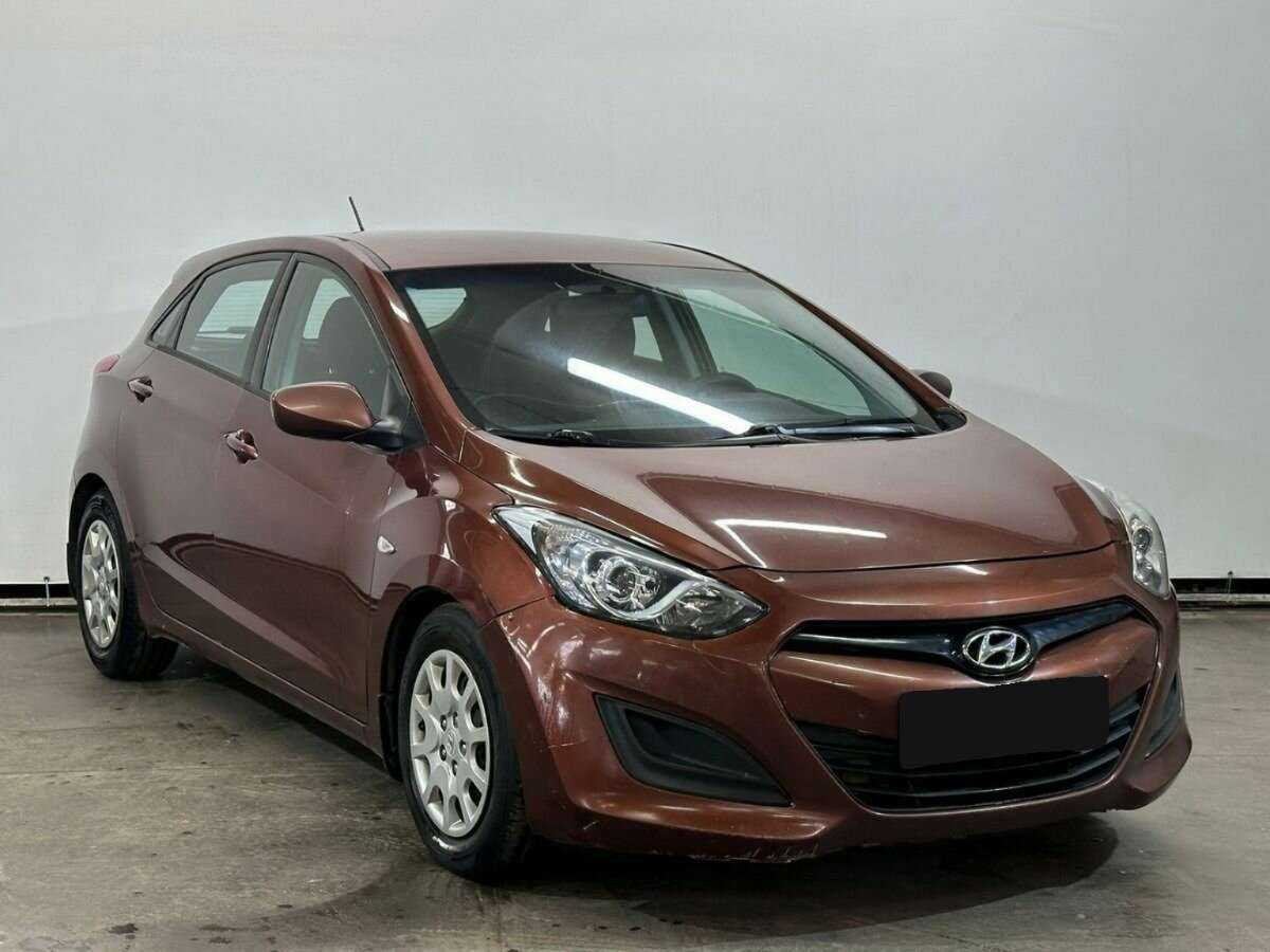 Hyundai i30 2012 года с пробегом. Фото: #2