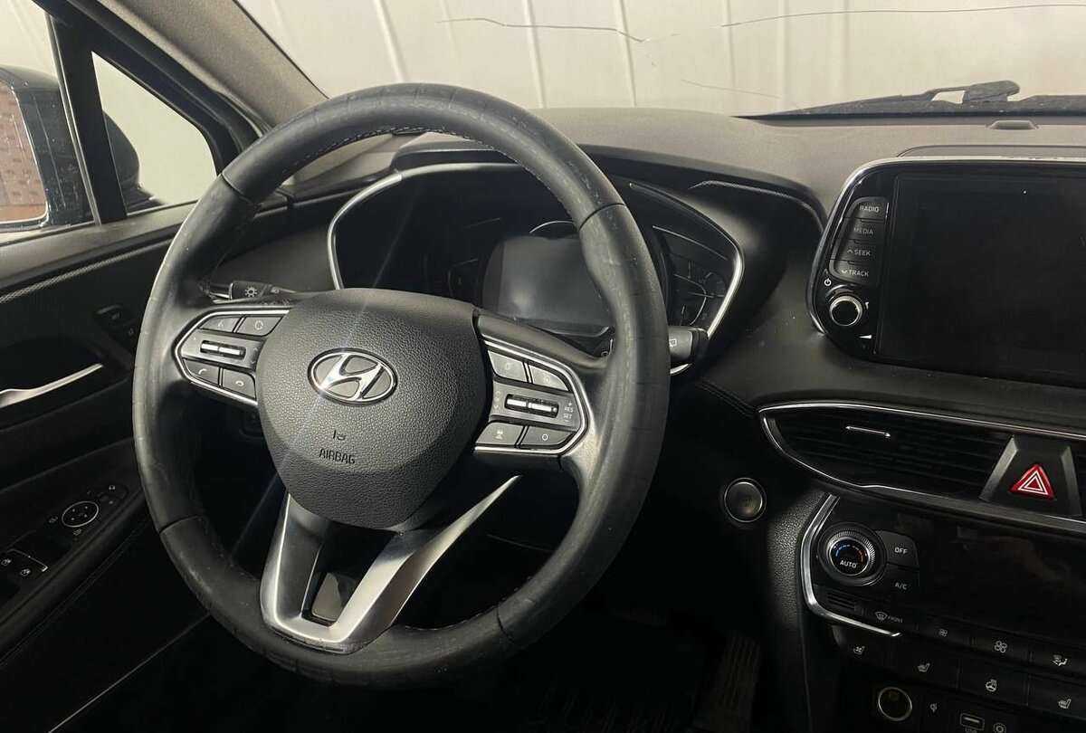 Hyundai Santa Fe 2018 года с пробегом. Фото: #8