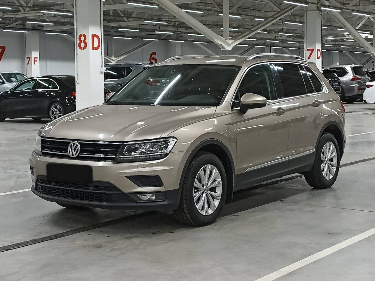 Volkswagen Tiguan 2017 года с пробегом. Посмотреть фото
