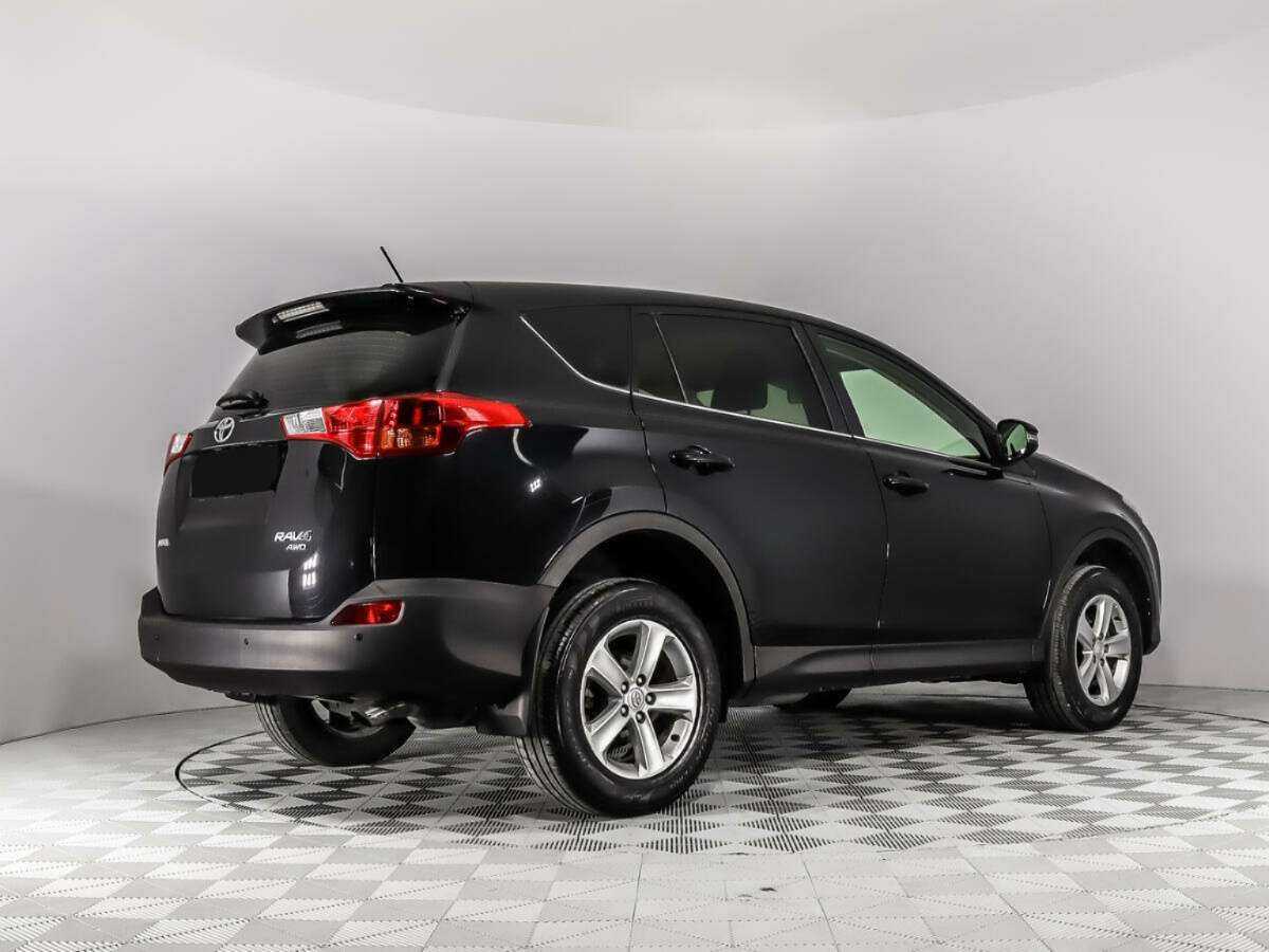 Toyota RAV4 2013 года с пробегом. Фото: #4