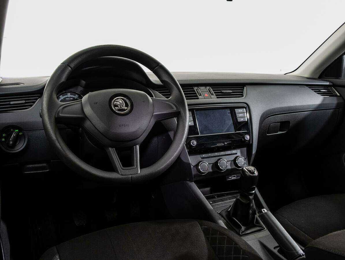 Skoda Octavia 2019 года с пробегом. Фото: #10