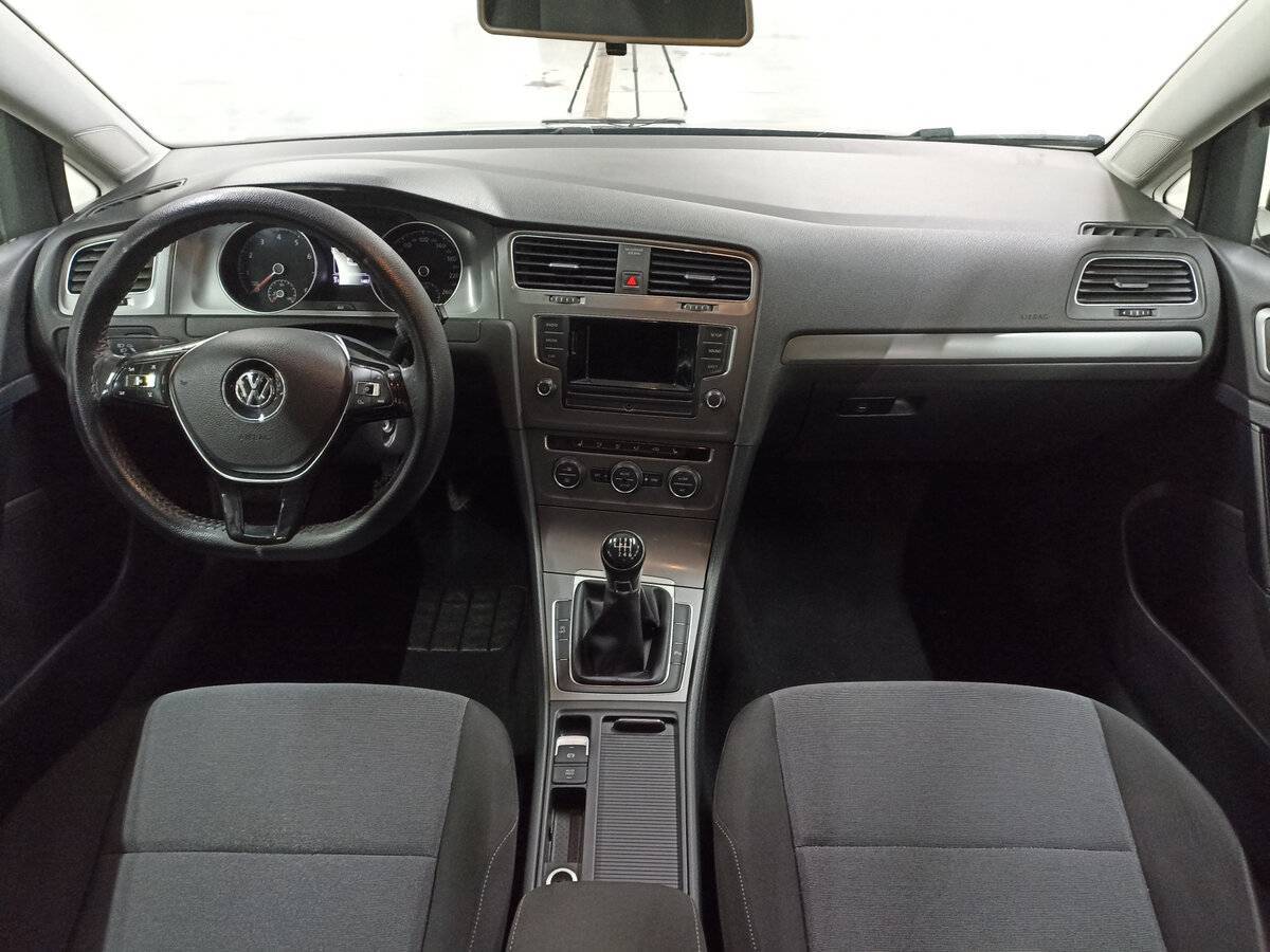 Volkswagen Golf 2013 года с пробегом. Фото: #13