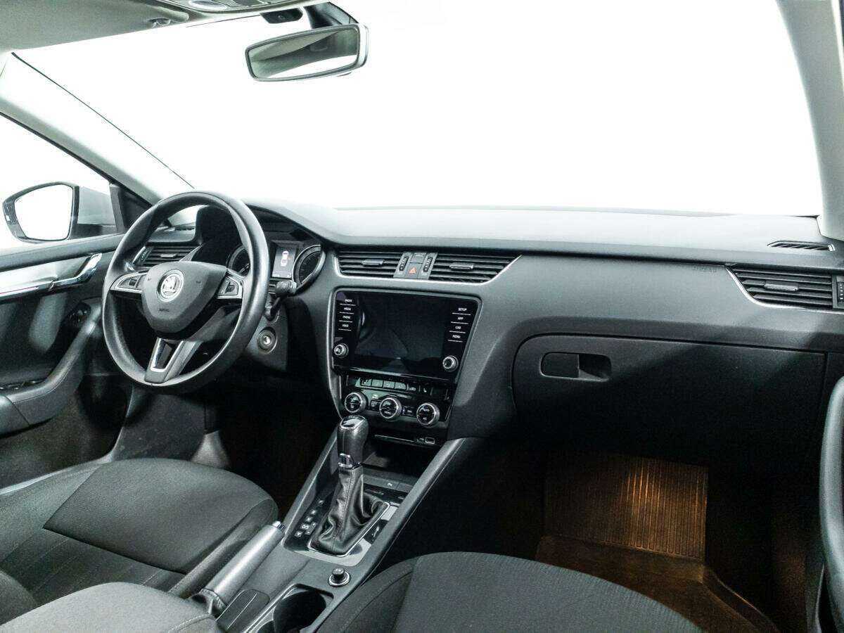 Skoda Octavia 2018 года с пробегом. Фото: #8