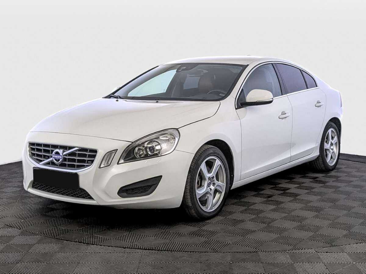 Volvo S60 2012 года с пробегом. Фото: #0