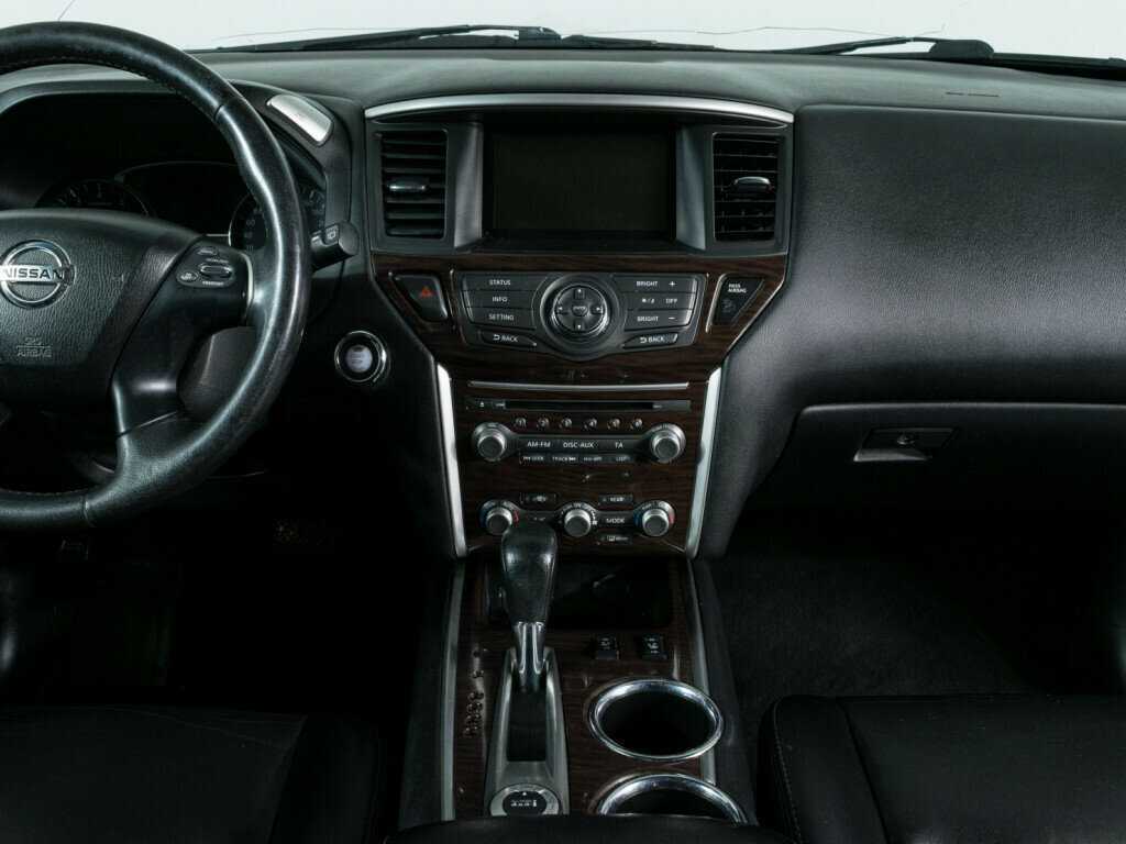 Nissan Pathfinder 2015 года с пробегом. Фото: #11