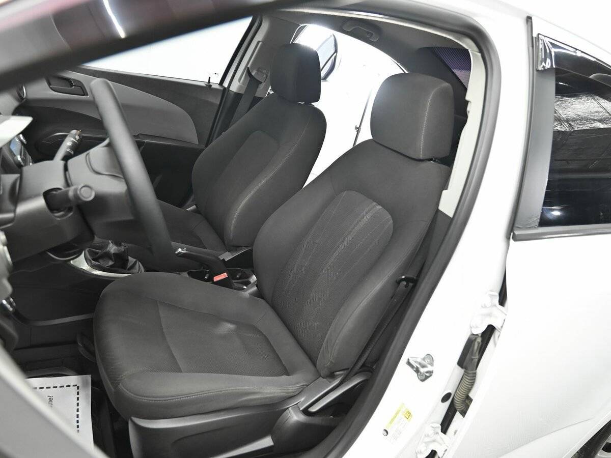 Chevrolet Aveo 2012 года с пробегом. Фото: #4