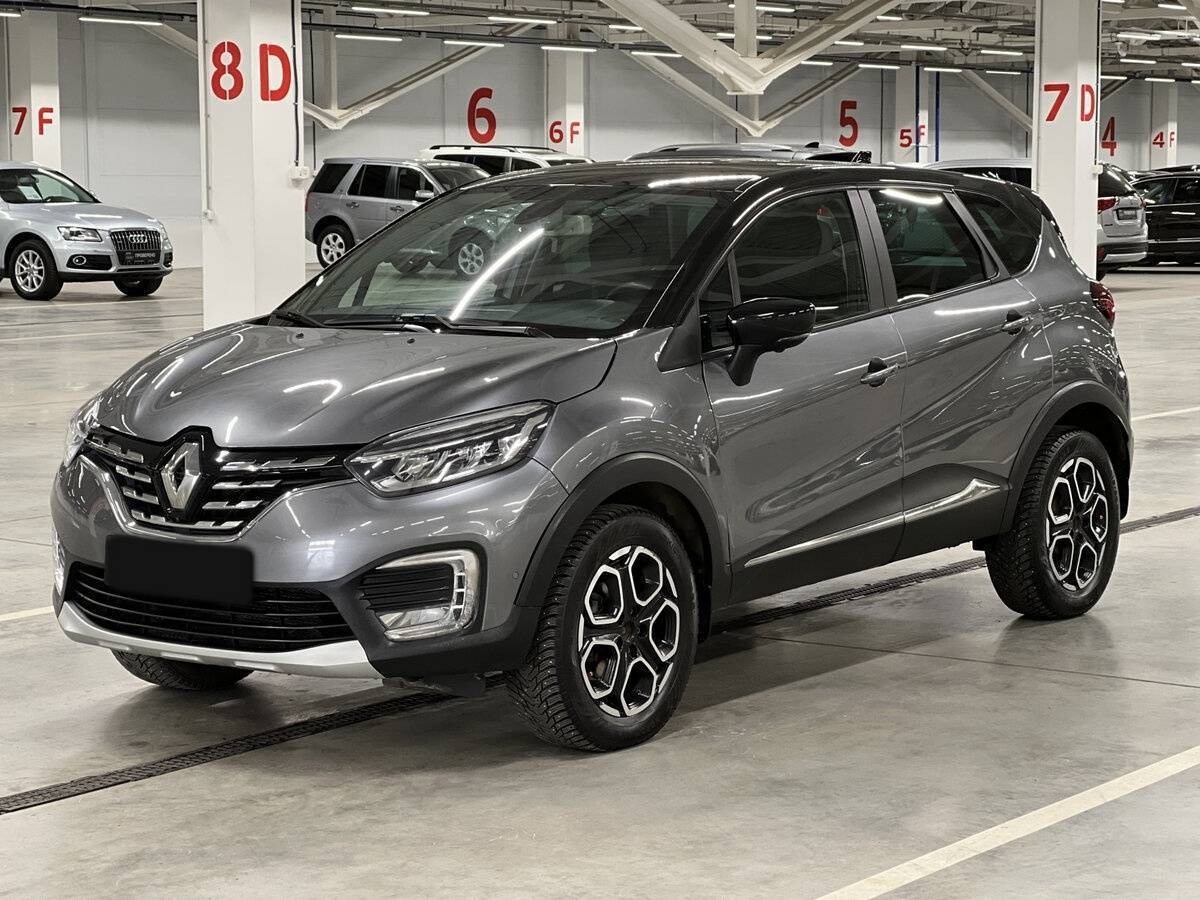 Renault Kaptur 2022 года с пробегом. Посмотреть фото