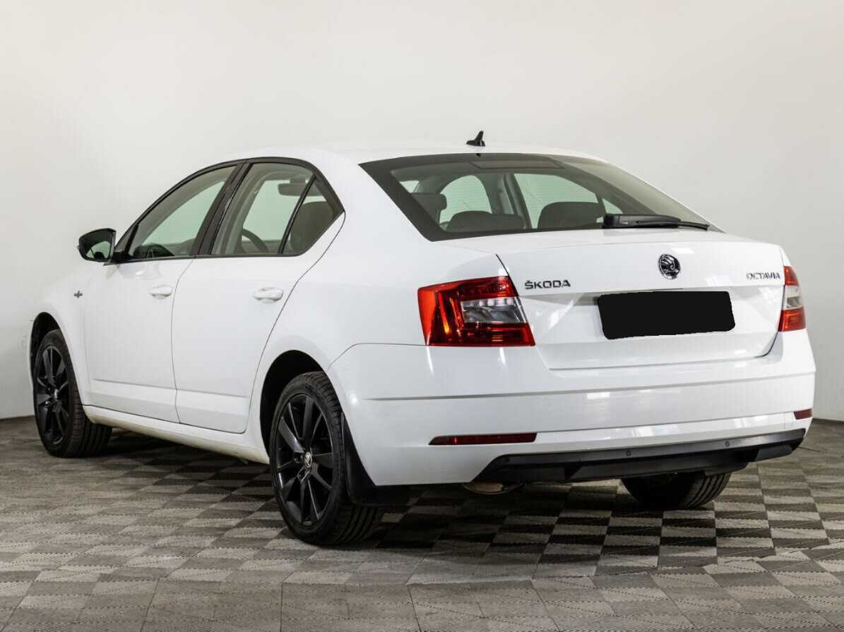 Skoda Octavia 2019 года с пробегом. Фото: #5