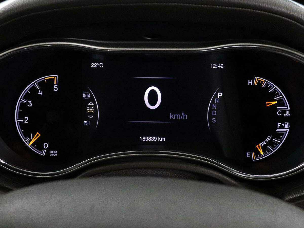 Jeep Grand Cherokee 2014 года с пробегом. Фото: #11