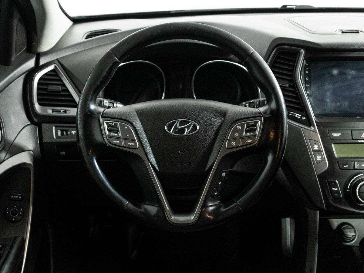 Hyundai Santa Fe 2012 года с пробегом. Фото: #16