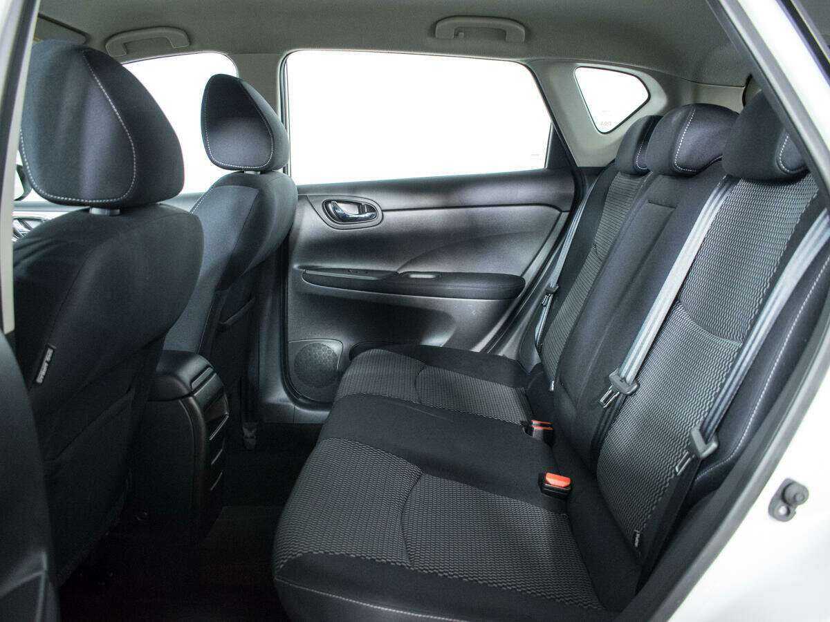 Nissan Tiida 2015 года с пробегом. Фото: #9