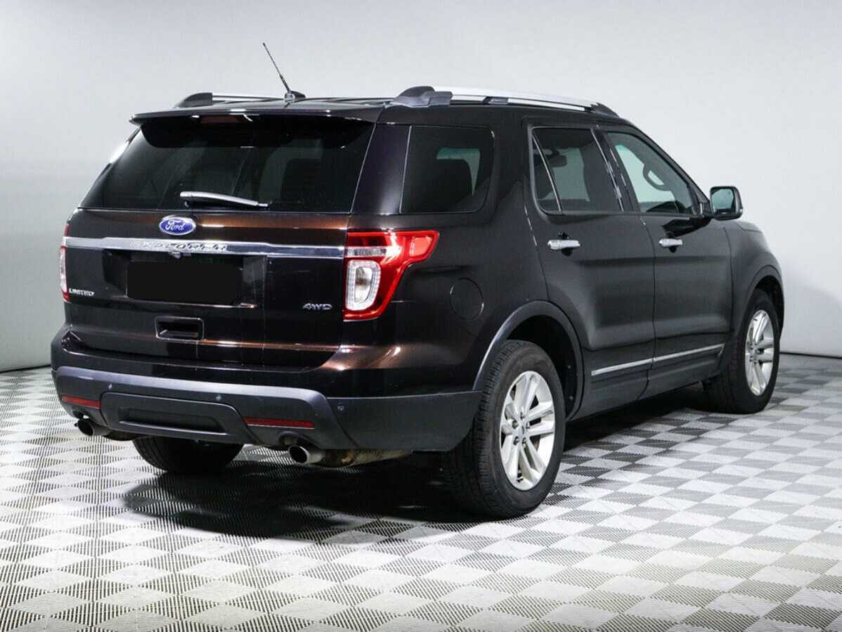 Ford Explorer 2012 года с пробегом. Фото: #4