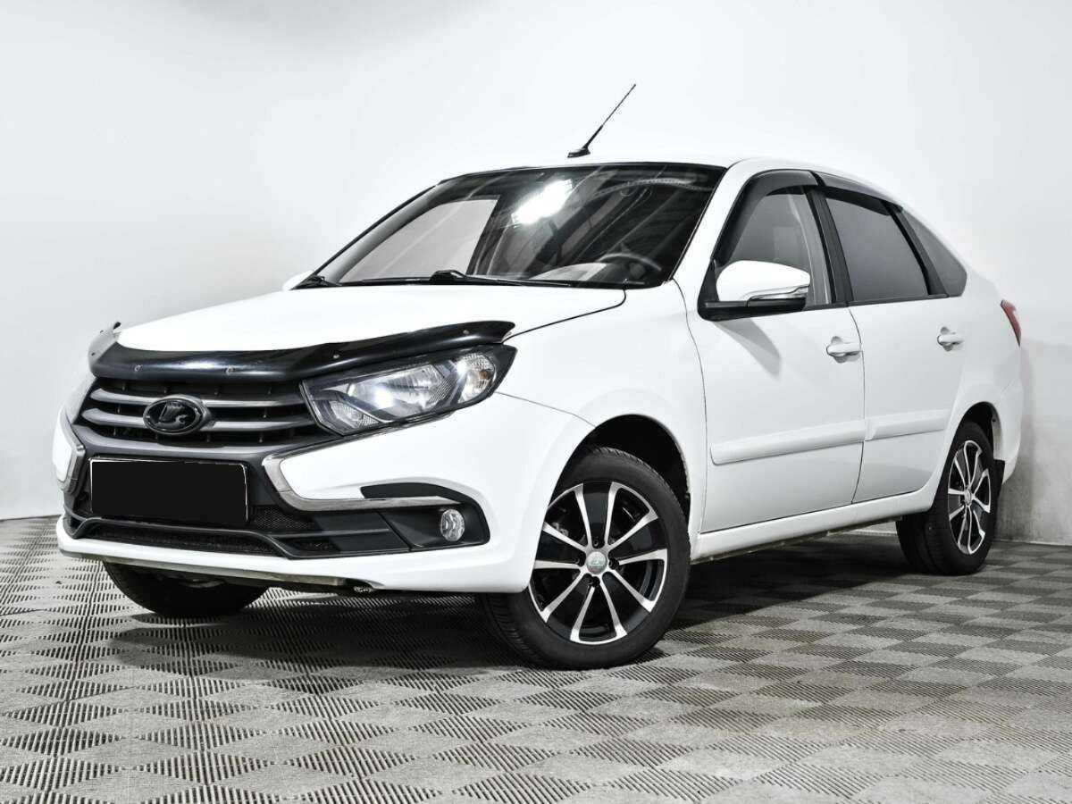 Lada (ВАЗ) Granta 2018 года с пробегом. Посмотреть фото