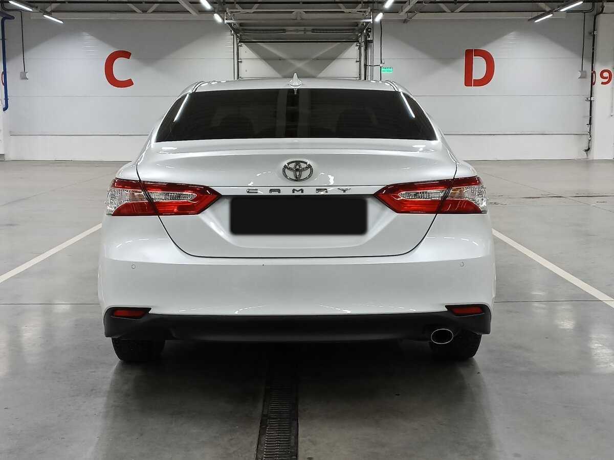 Toyota Camry 2019 года с пробегом. Фото: #5
