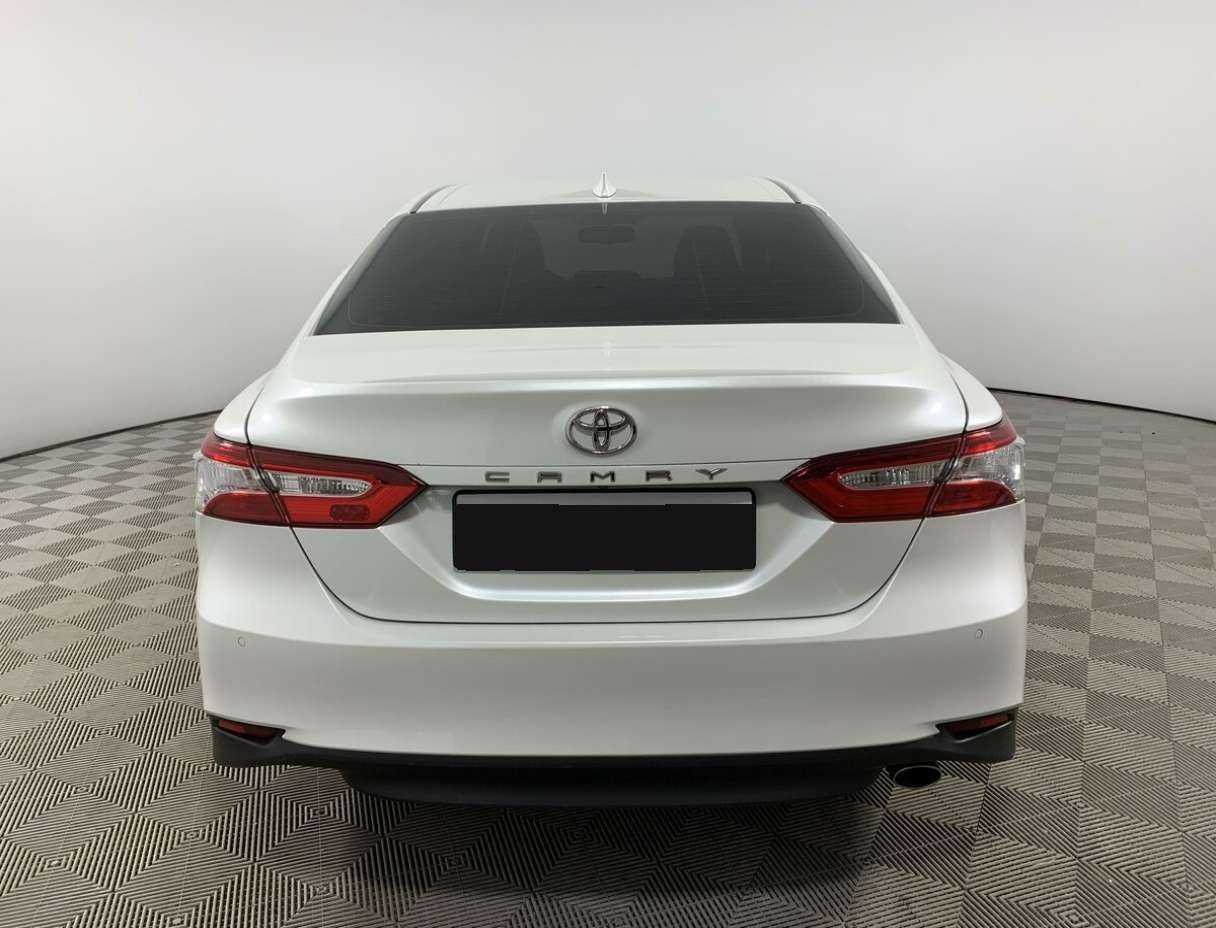 Toyota Camry 2020 года с пробегом. Фото: #5