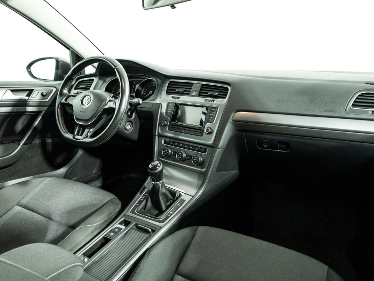 Volkswagen Golf 2013 года с пробегом. Фото: #8