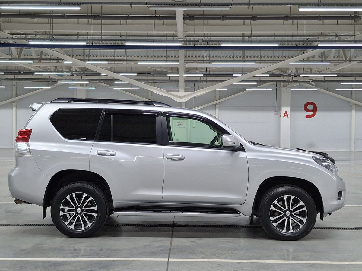 Toyota Land Cruiser Prado 2012 года с пробегом. Фото: #3