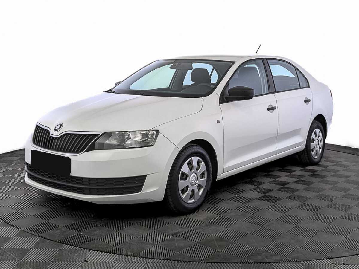 Skoda Rapid 2017 года с пробегом. Посмотреть фото