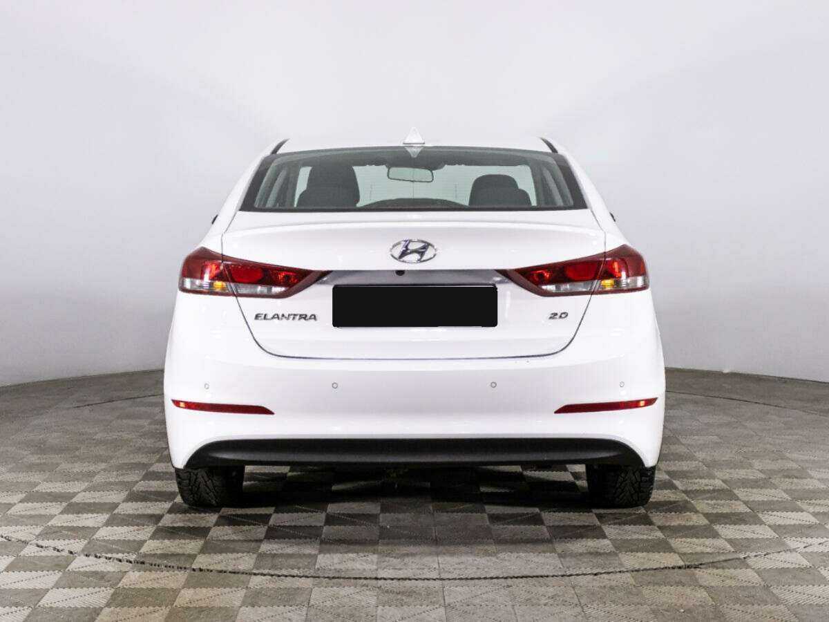 Hyundai Elantra 2017 года с пробегом. Фото: #5