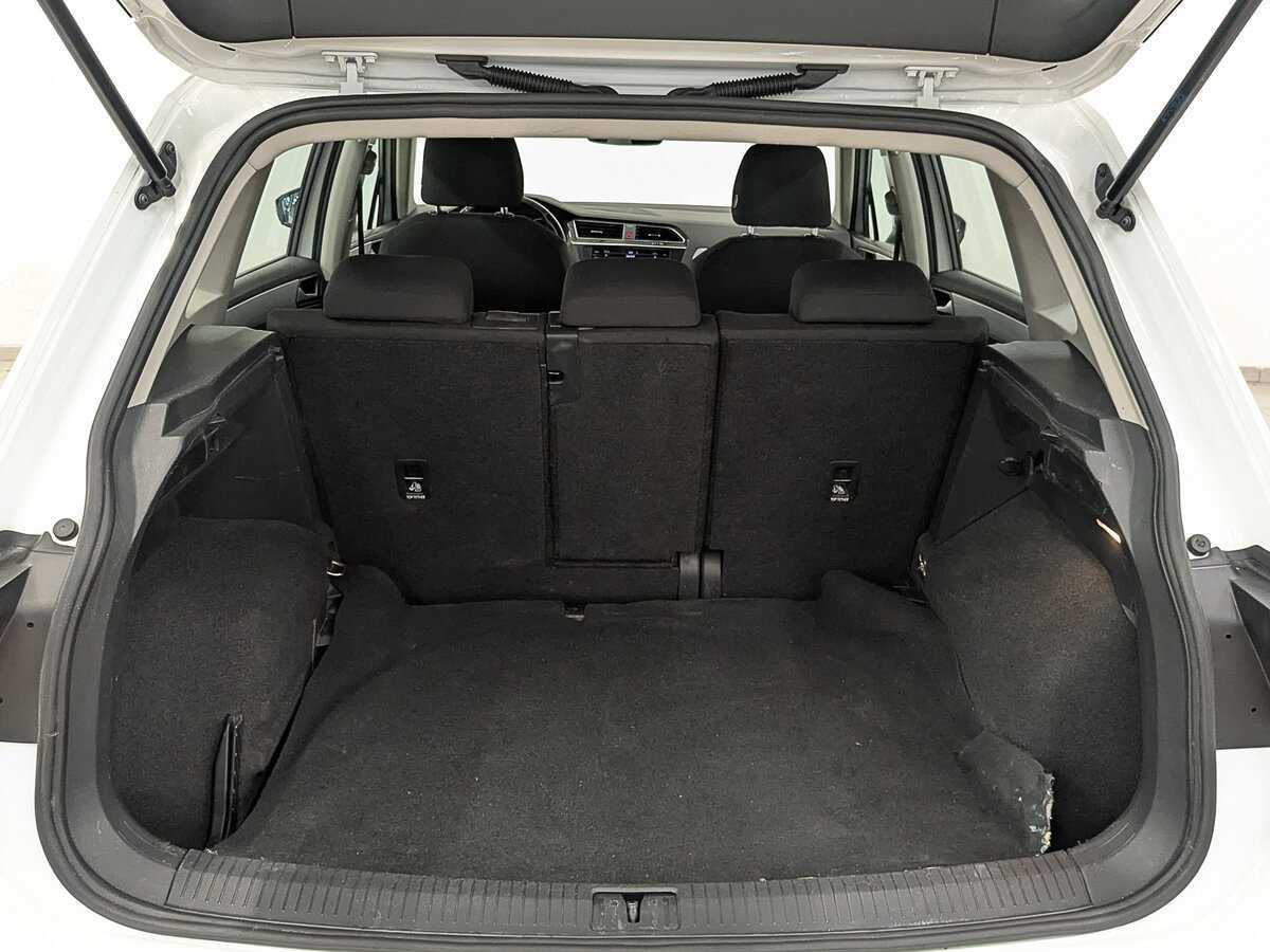 Volkswagen Tiguan 2021 года с пробегом. Фото: #9