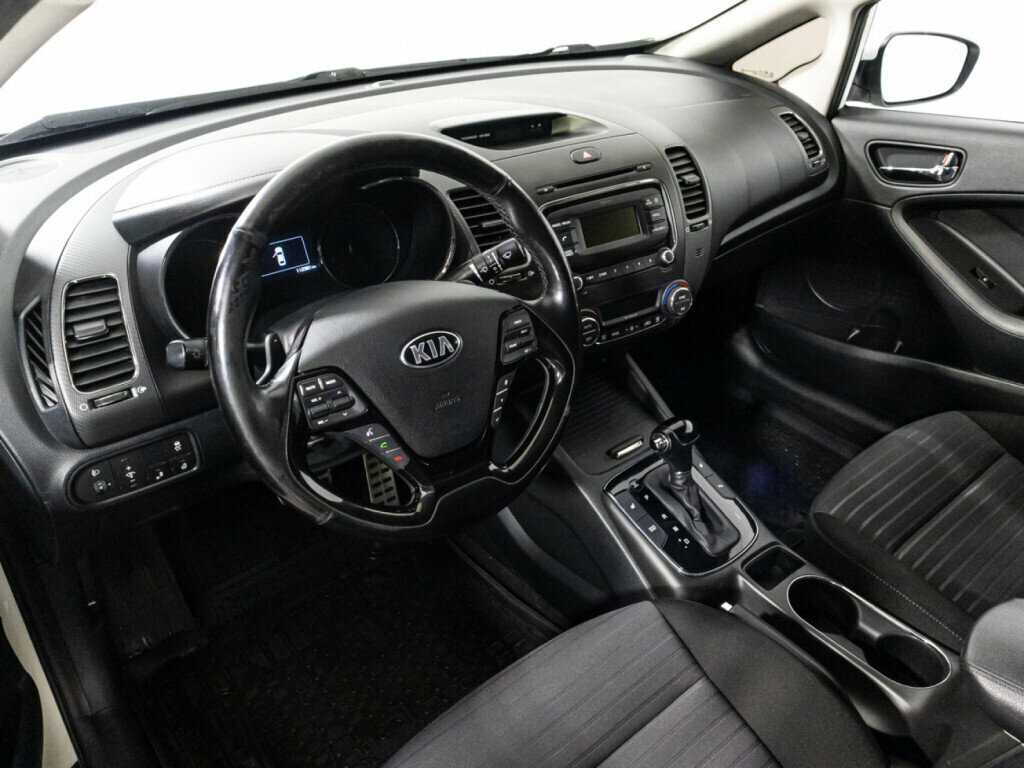 Kia Cerato 2017 года с пробегом. Фото: #9