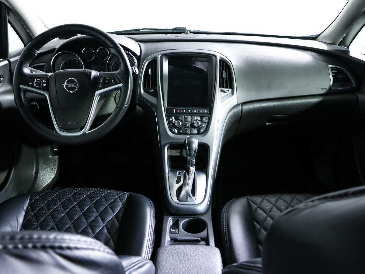 Opel Astra 2014 года с пробегом. Фото: #9