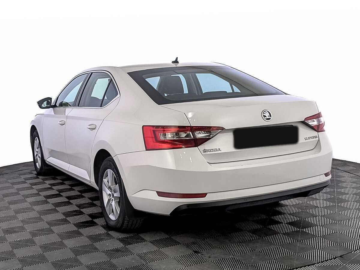 Skoda Superb 2017 года с пробегом. Фото: #6