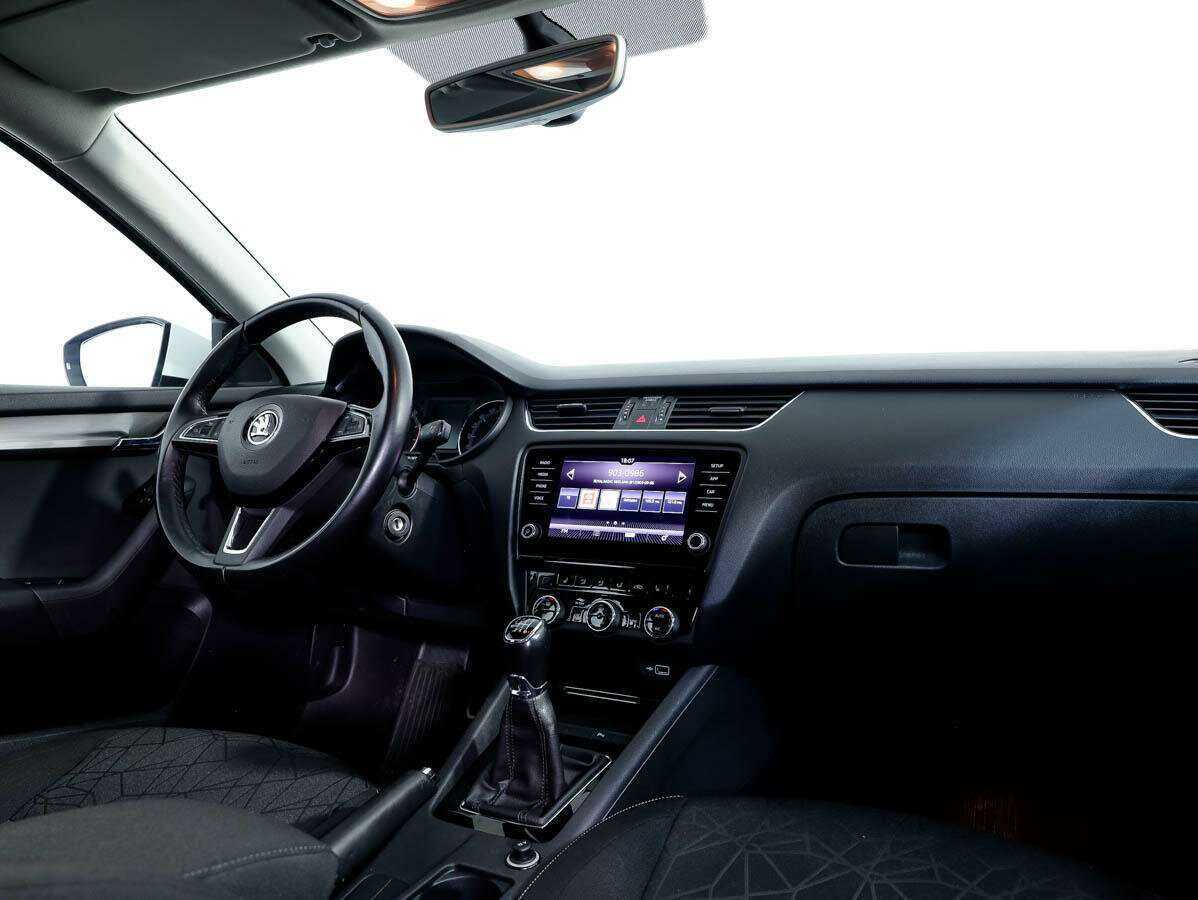 Skoda Octavia 2018 года с пробегом. Фото: #10